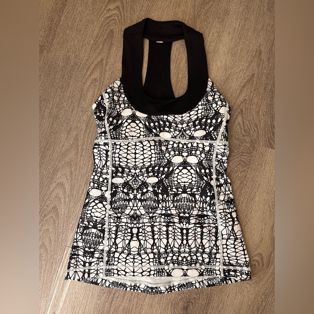 Lululemon Athletica Cool Graphic Fitted Sleeveless Tank Top